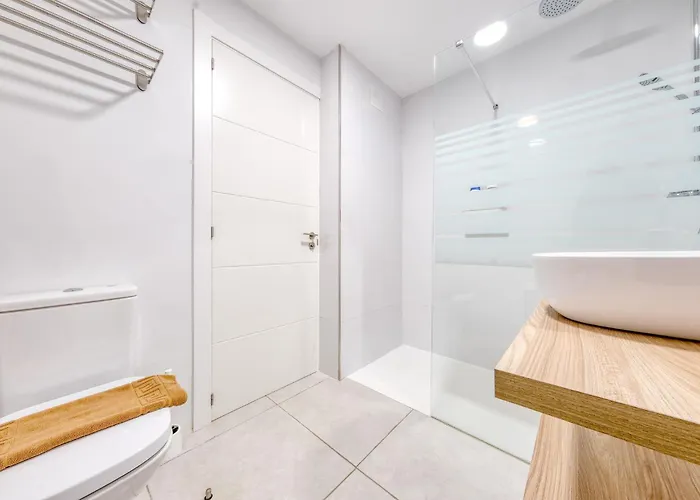 La Docta 112 Senator - Pool View By Lanzarote Vakantiehuis *