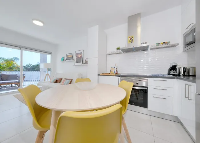 La Docta 112 Senator - Pool View By Lanzarote